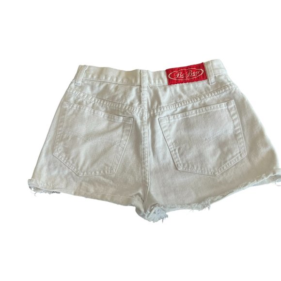 Juniors Be Bop White Denim Distressed Cut Off Shorts Size 7 - Picture 2 of 3